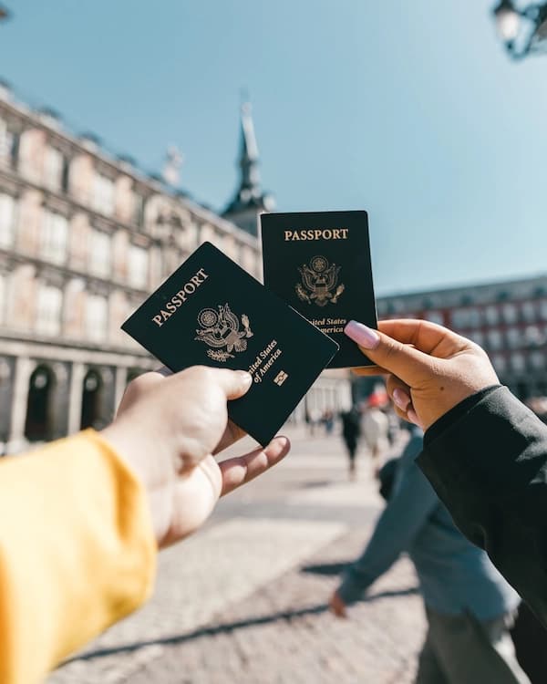 How long can parents stay in USA on B2 visa?