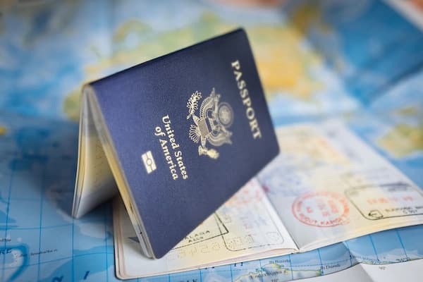 Who is eligible to work in the US