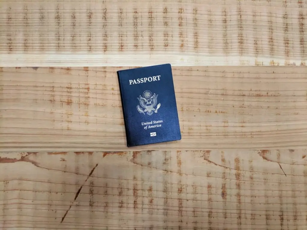 How can a UK resident get a US work permit
