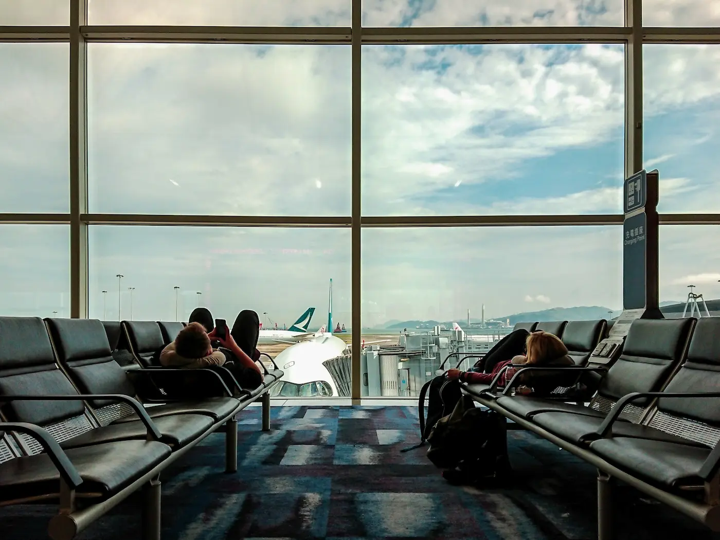 Who Is Eligible For A Transit Visa To The USA