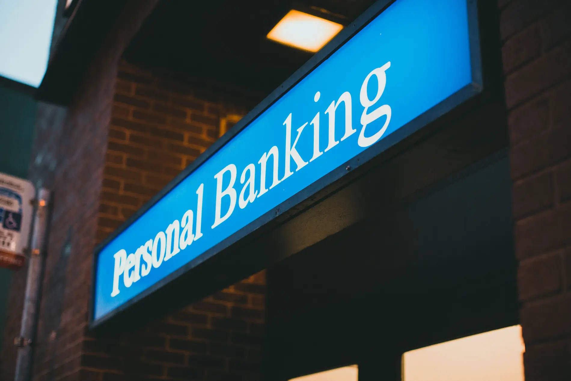 The Best Banks for International Students
