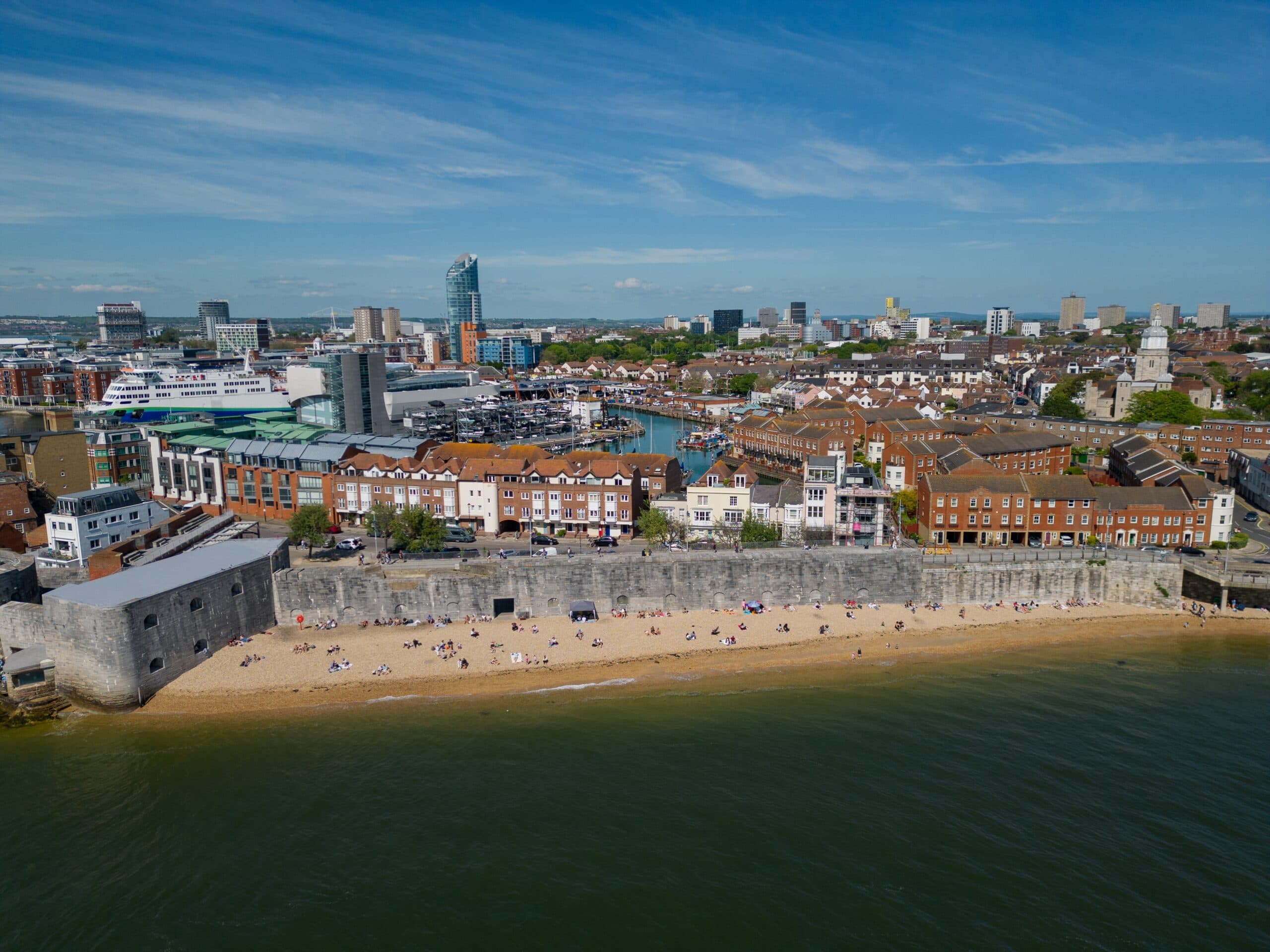 Fewer Applications for NHS and Social Care Work Visas, Statistics Show